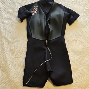 Hyperflex Black and Gray Shorty Wetsuit